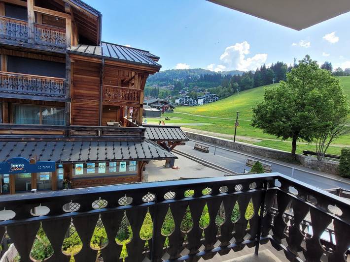 Gîte pour 4 personnes, avec balcon dans Office De Tourisme Des Gets - 2