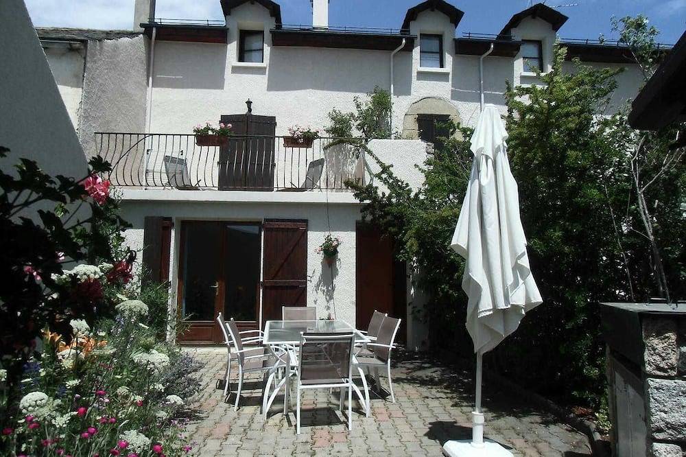 La Poppy - Osseja - Gîte in Osséja, Parc naturel régional des Pyrénées catalanes