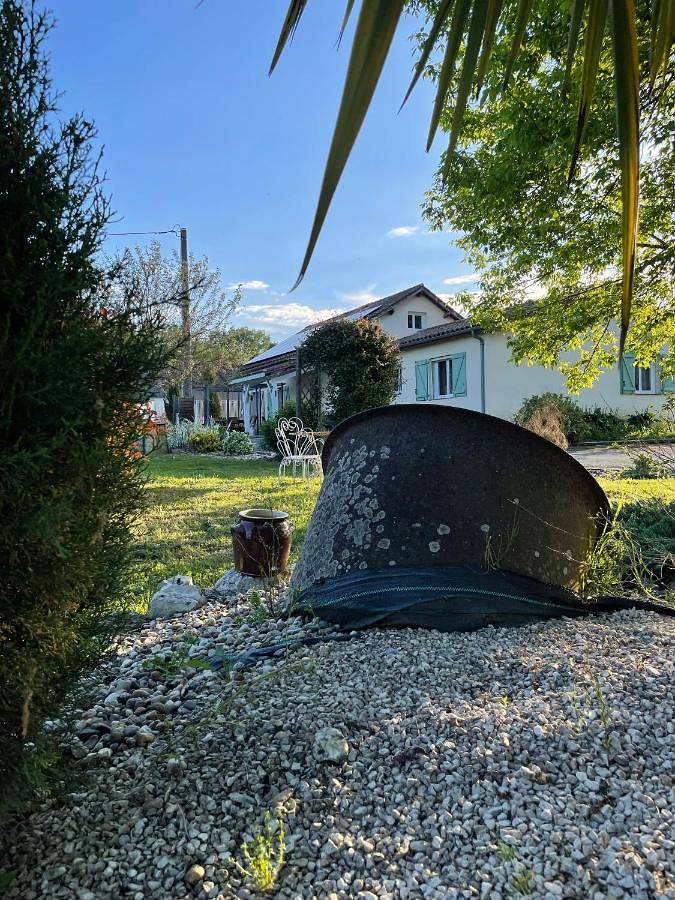 Location de vacances pour 14 personnes, avec jardin ainsi que vue et piscine, animaux acceptés à Cahuzac - 4