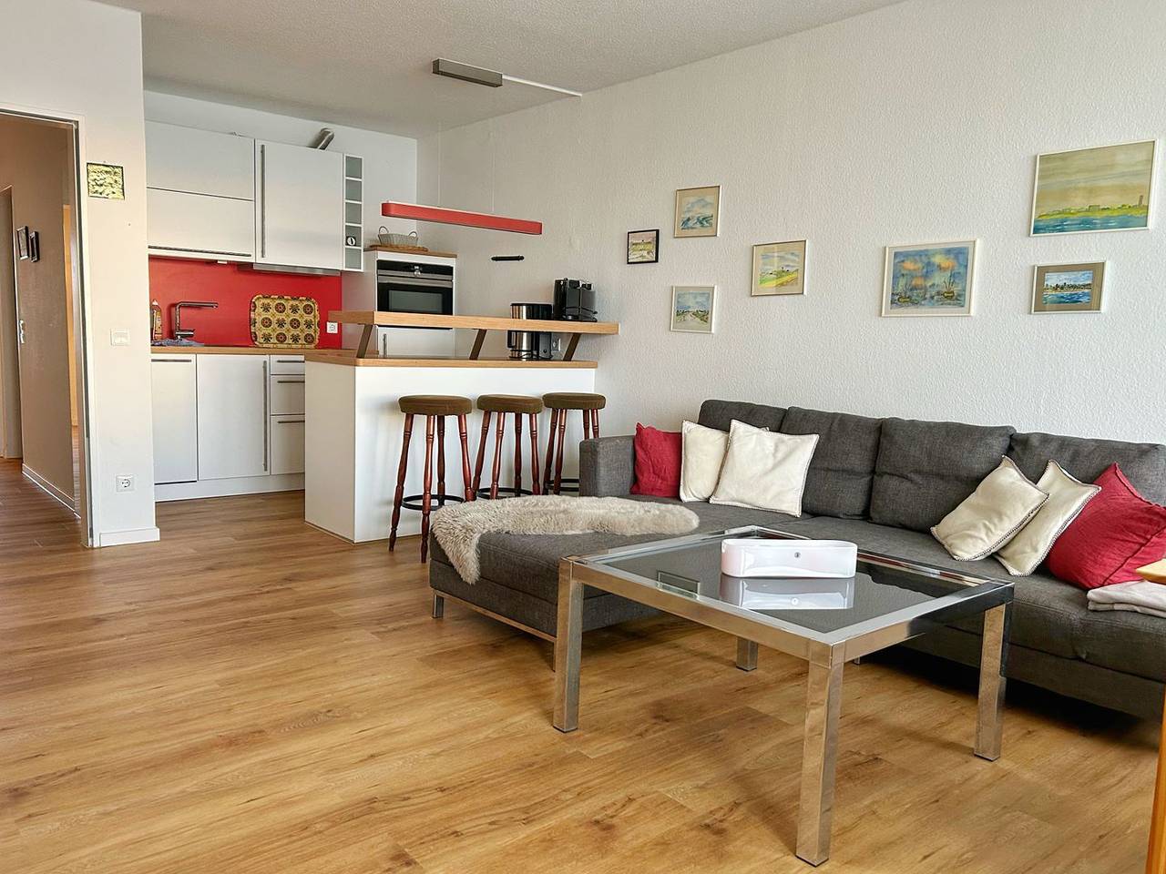 Ganze Wohnung, Helle, geräumige 2-Raum-Ferienwohnung in bester Insellage mit Meerblick! in Norderney Weststrand, Norderney