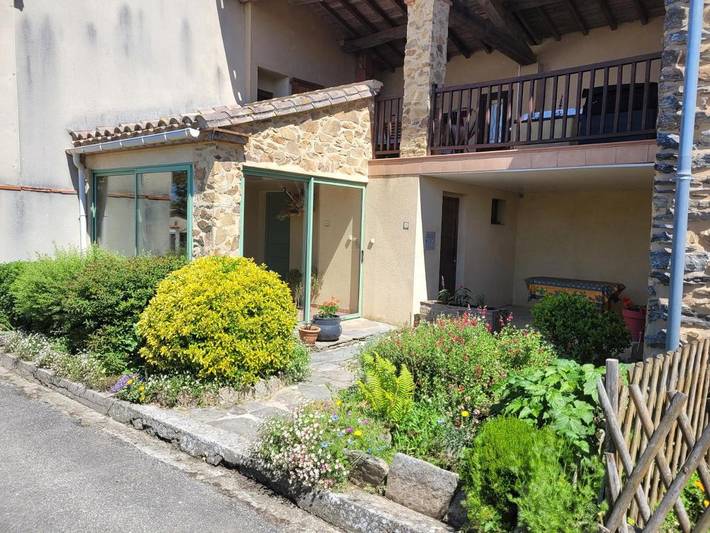 Location de vacances pour 8 personnes, avec jacuzzi et jardin, adapté aux familles à Les Brunels - 3