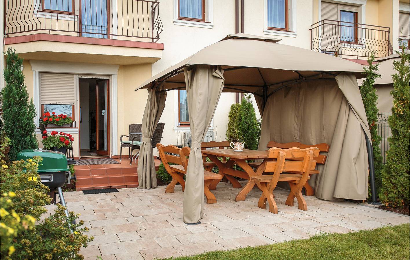 Ferienhaus für 14 Personen mit Terrasse in Mielno, Powiat Koszaliński