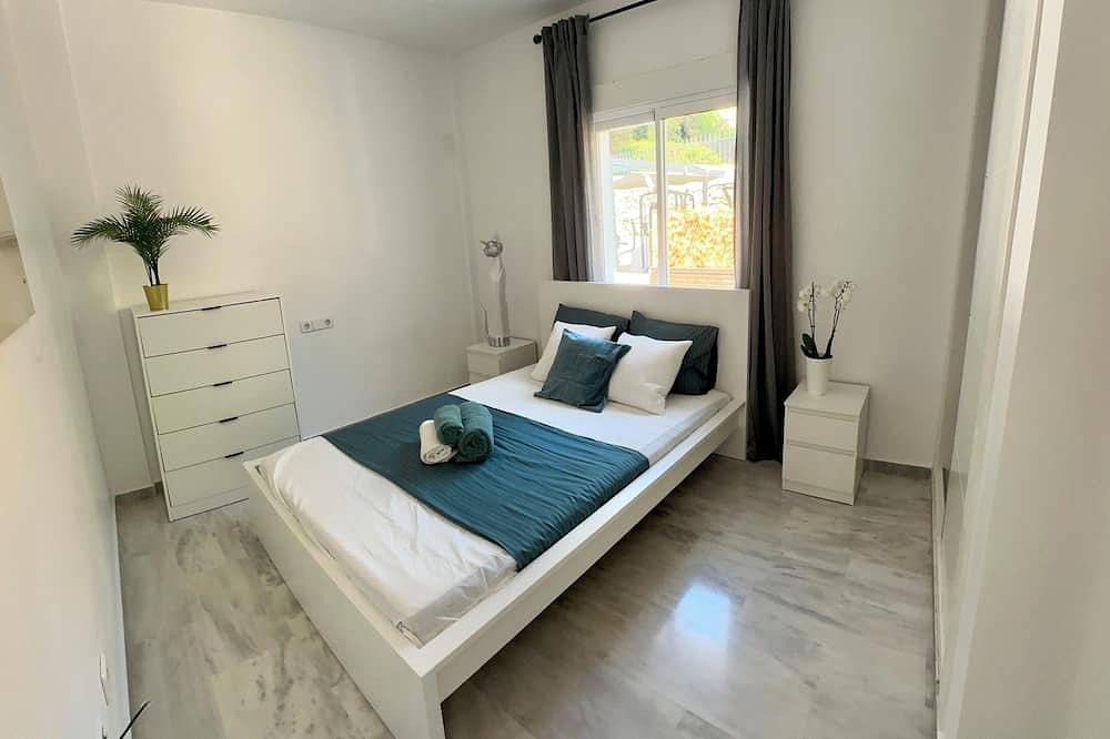 Geheel appartement, Amazing Seaview Penthouse 3Br in Unique Villa Finlandia Marbella, Cabopino in Artola, Marbella