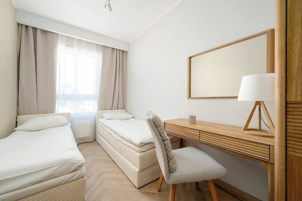 Ganze Wohnung, Modernes Apartment mit Balkon | Arbeitsbereich, Parkplatz in Breslau, Niederschlesien
