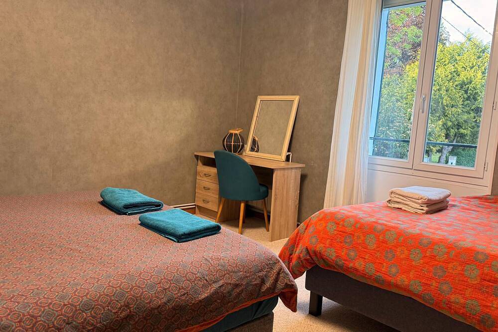 Appartement entier, Appartement premium au bord de l’Essonne : escapade élégante et calme absolu. in Villabé, Essonne