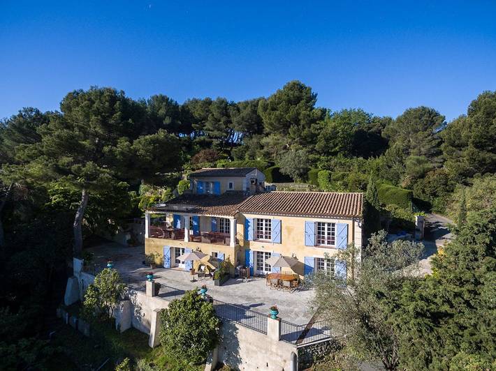 Location de vacances pour 2 personnes, avec jardin et piscine à Vallauris - 3