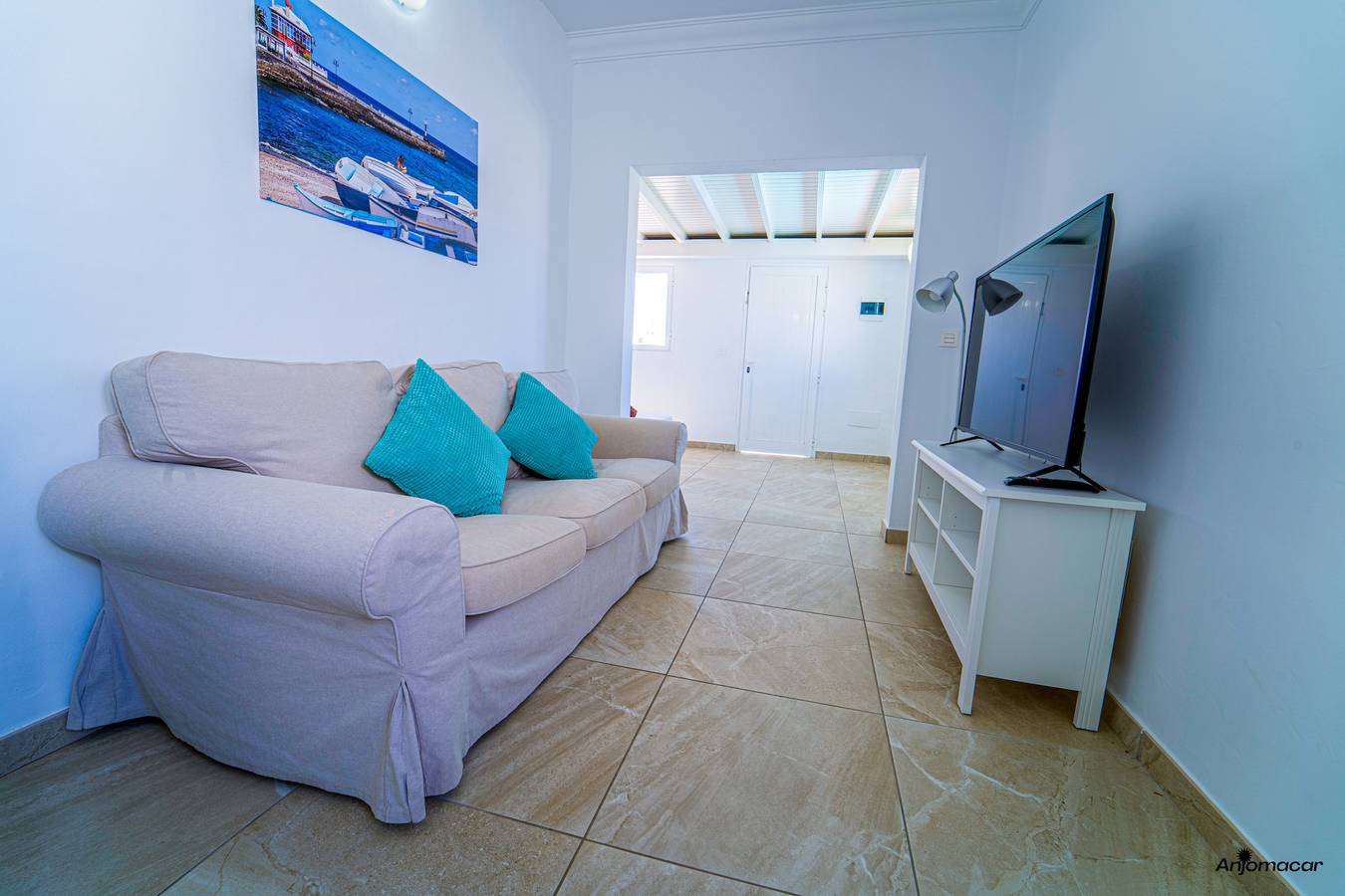 Entire holiday apartment, One bedroom apartment with pool views in Tahiche, Teguise