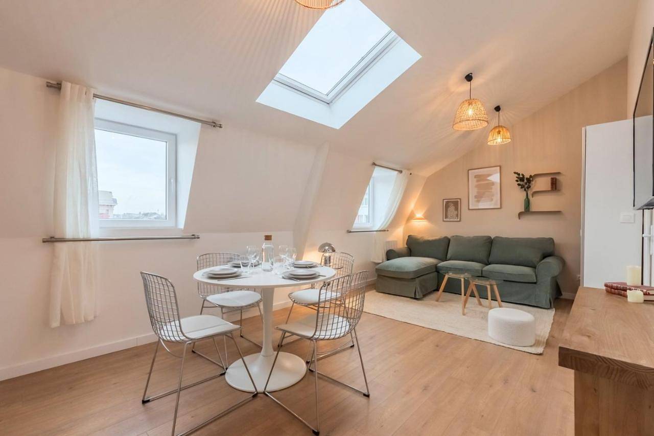 Appartement entier, Appartement deux chambres sur la place Sébastopol in Lille, Région de Lille