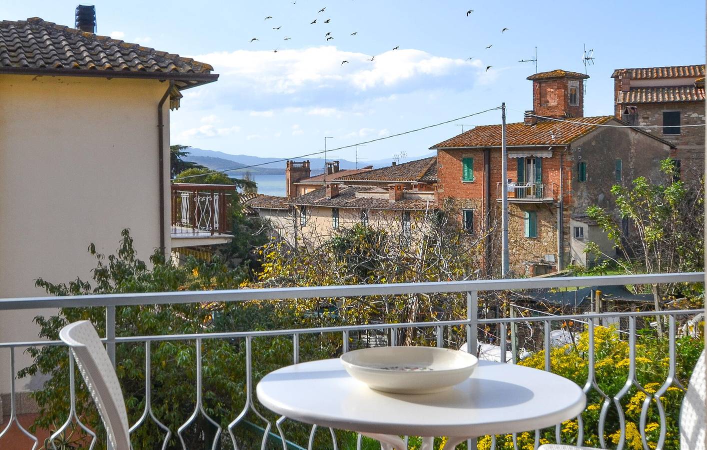 Appartement de vacances entier, Retraite en bord de mer avec garage et WiFi, près du Lago Trasimeno in Magione, Lac Trasimène