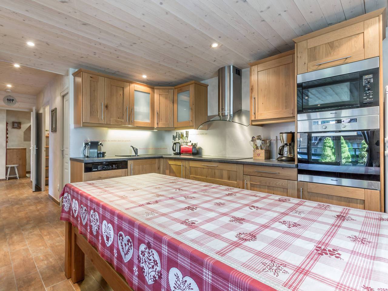 Appartement entier, Appartement cosy proche commerce, centre station, garage inclus, animaux admis in La Clusaz, Région d'Annecy