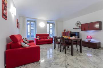 Vacation Rental for 8 Guests in Turin, Turin Province, Picture 1