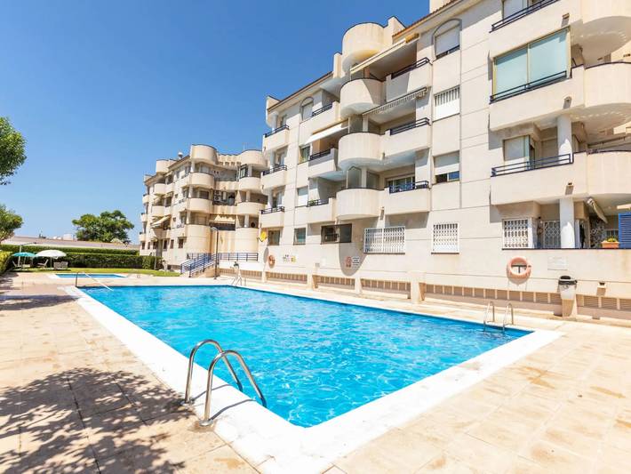 Apartamento de vacaciones para 6 personas, con piscina y jardín - 1