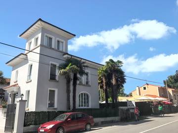 Location de vacances pour 12 personnes, avec terrasse à Llanes