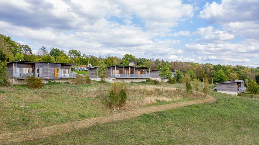 Ganze Wohnung,  Le Valjoly 3p6p in Eppe-Sauvage, Avesnes-sur-Helpe