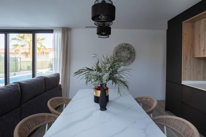 Chalet para 8 personas, con vistas además de piscina y jardín en Hoya de Buñol - 4