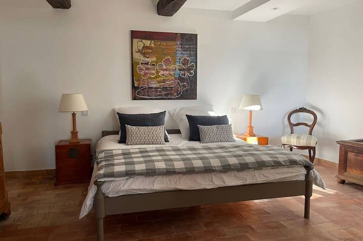 Ganze Wohnung, Charming And Luxurious Apartment in Châteauneuf-Grasse, Mittelmeerküste (Frankreich)