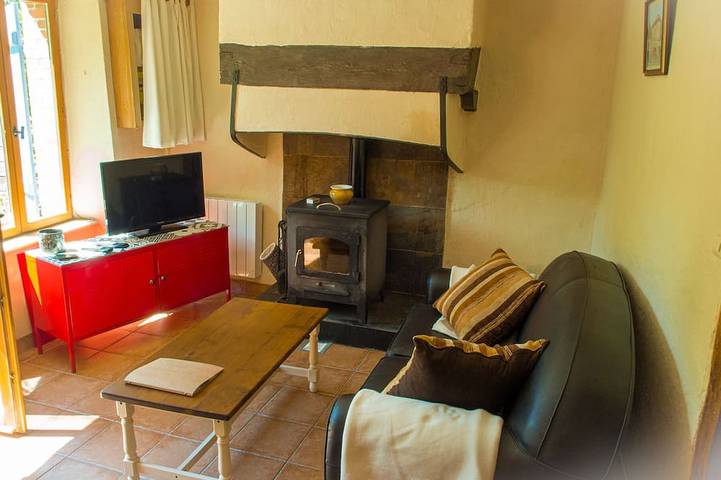 Gîte pour 4 personnes, avec jardin à Cieux - 4