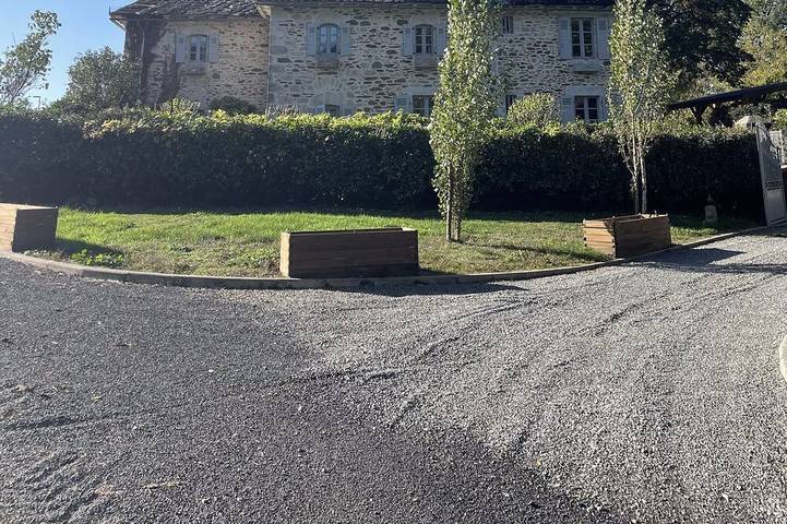 Location de vacances pour 10 personnes, avec Jardin à Vitrac (Cantal)
