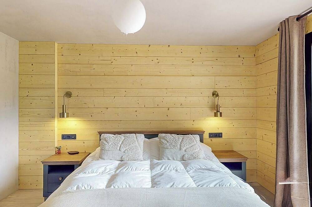 Cosy chalet with jacuzzi for 11 in Bonnevaux, Thonon-les-Bains und Umgebung