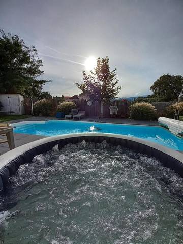 Gîte pour 8 personnes, avec jardin ainsi que jacuzzi et piscine à Issenheim