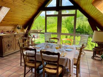 Cottage pour 2 personnes, avec vue et jardin à Giat