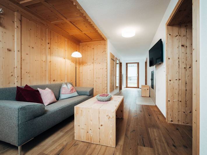 Ganze Ferienwohnung, Beim Moser Apartments Wagner Sandra - Chalet Suite Stube in Grän, Allgäuer Alpen (Österreich)