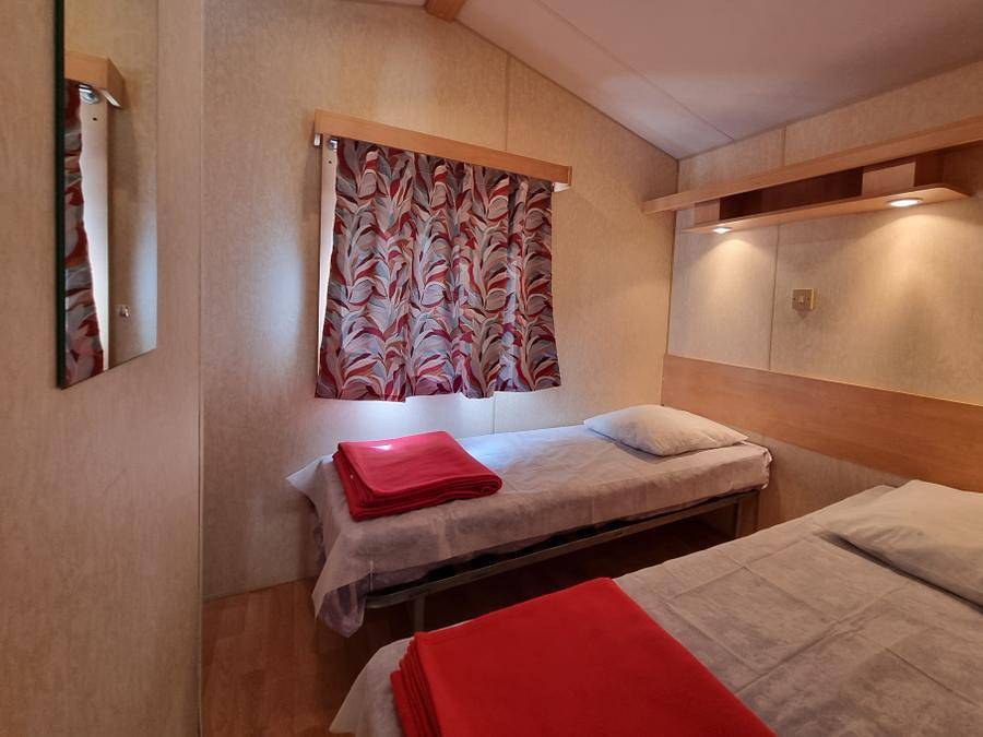 Camping Le Pardaillan - Mobilhome 4 personnes - Cottage in Gondrin, Gers