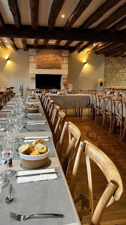 Gîte pour 21 personnes, avec Terrasse et Jardin dans Maison des Étangs