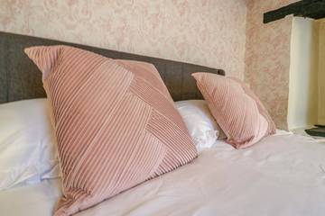 Cottage for 6 People in Bedford, Bedfordshire, Photo 4