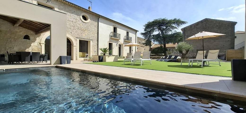 Chambre d’hôte pour 6 personnes, avec vue ainsi que piscine et jardin à Montblanc