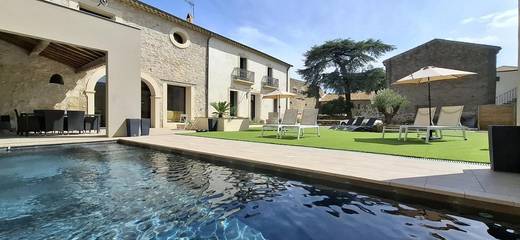 Chambre d’hôte pour 4 personnes, avec vue ainsi que piscine et jardin à Montblanc