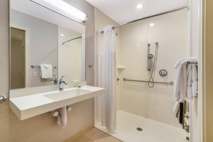 Hôtel pour 4 personnes, avec piscine ainsi que jacuzzi et terrasse à Ogunquit - 2