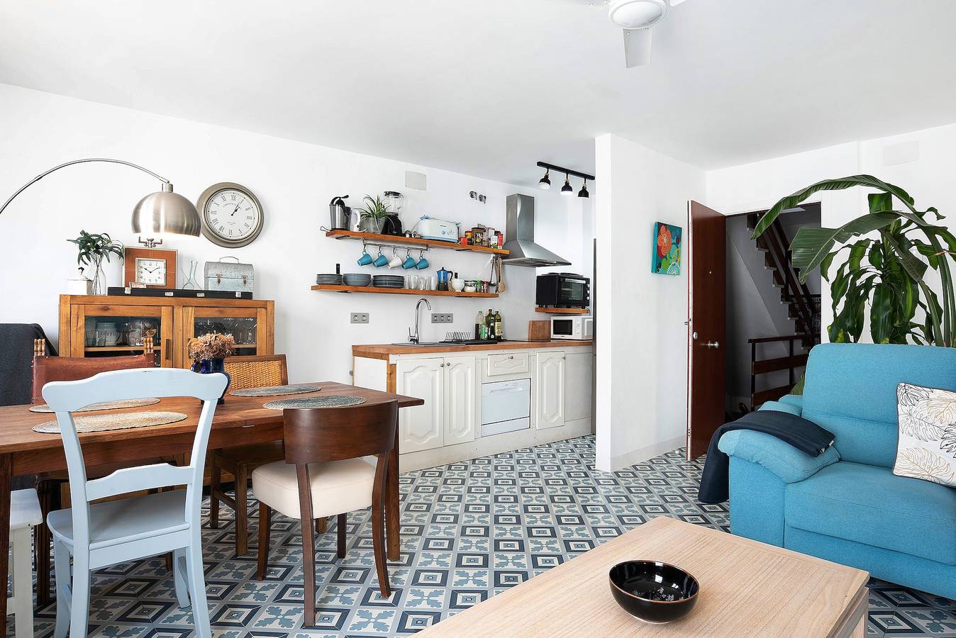 Apartamento inteiro, Apartamento de férias "Aba Dalí Silver" com vista para o mar, terraço partilhado e Wi-Fi in Conil de la Frontera, Costa de la luz