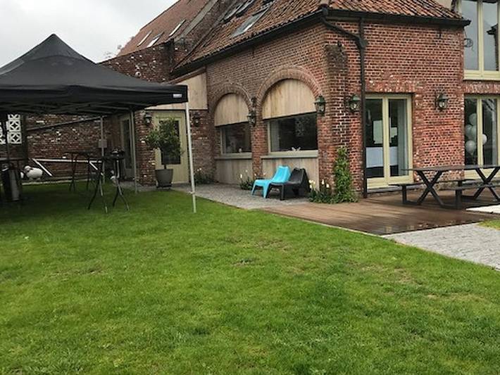 Location de vacances pour 21 personnes, avec Balcon/Terrasse et Terrasse à Leuze-en-Hainaut