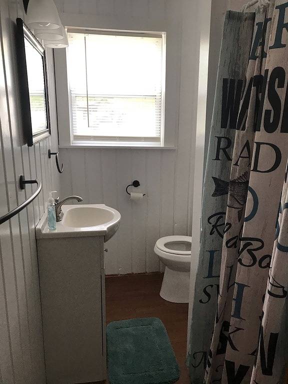 Cabin #3 With Lake View At Higgins Lake - True North Cabin Rentals in Higgins Lake