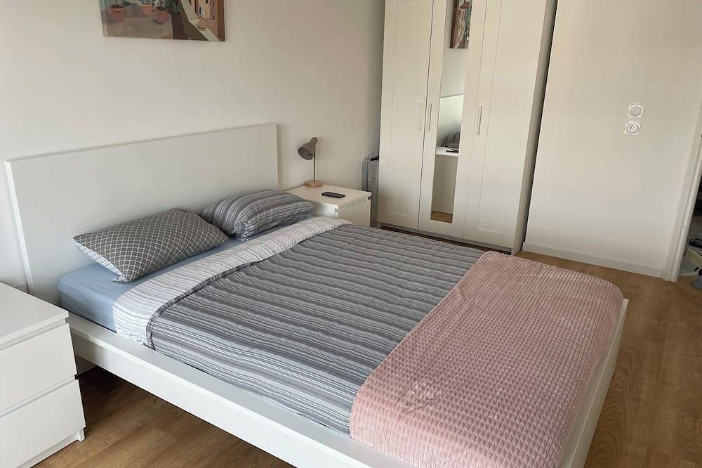 Entire apartment, Appartement Cosy : Paris/cdg/ Parking Prive in Le Blanc-Mesnil, Seine-Saint-Denis