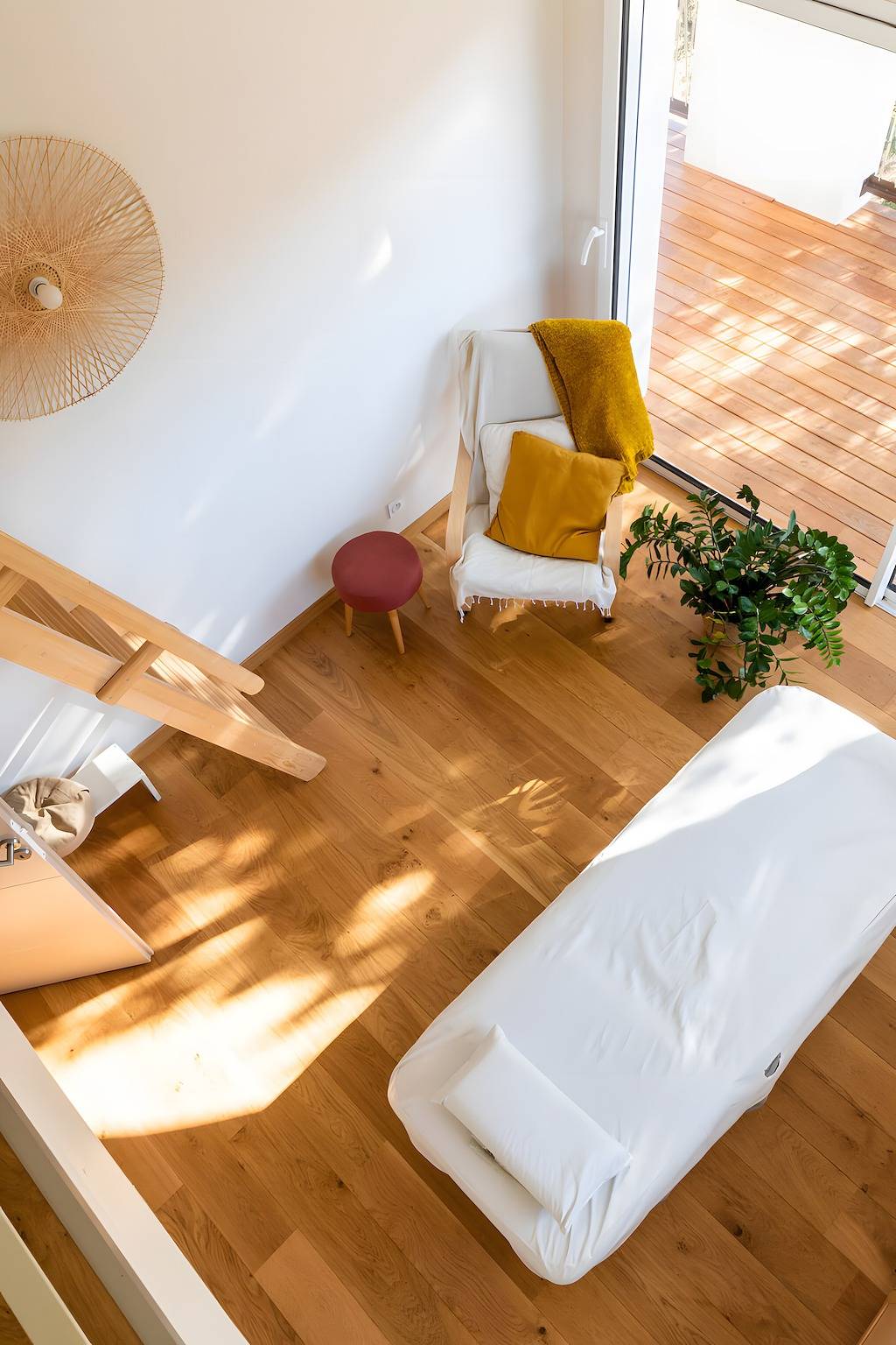 Studio entier, Studio « Bulle de Sainte-Baume » avec vue sur la montagne, terrasse privée et Wi-Fi in Plan-d'Aups-Sainte-Baume, Côte méditerranéenne (France)