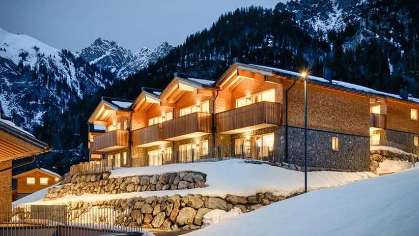 Ferienwohnung für 7 Personen, mit Sauna und Pool sowie Garten und Balkon