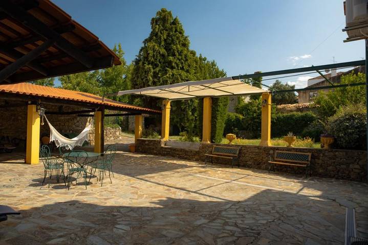 Casa de férias para 7 pessoas, com Varanda e Jacuzzi e ainda Terraço and Jardim em Município de Proença-a-Nova
