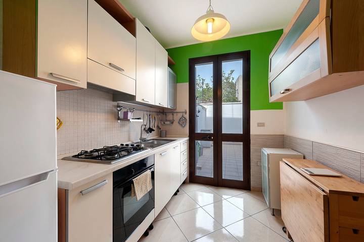 Villa 'Il Melarancio Del Salento' met Privéterras en Airconditioning in Torchiarolo, Salento