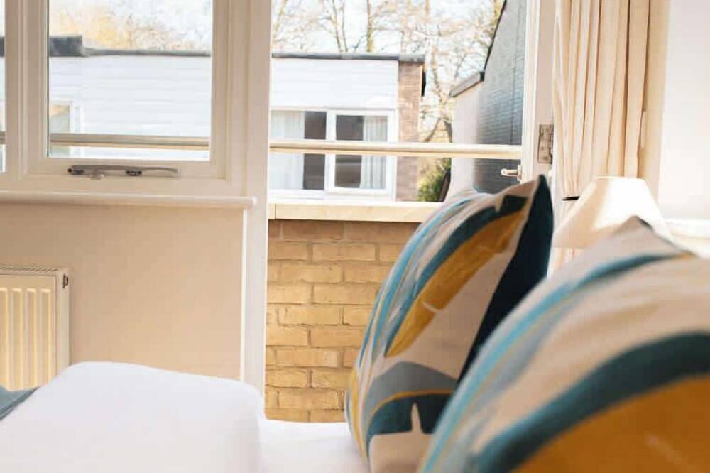 Stylish 3-Bedroom Detached Home in Cambridge in Abbey Ward, Cambridge