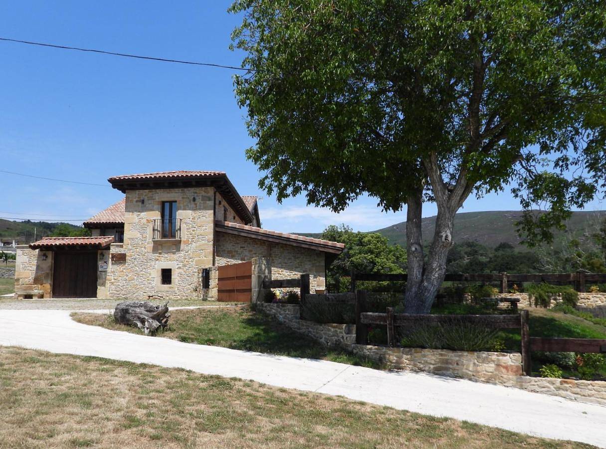 Hotel Rural Izarbe in Merindad de Sotoscueva, Cordillera Cantábrica