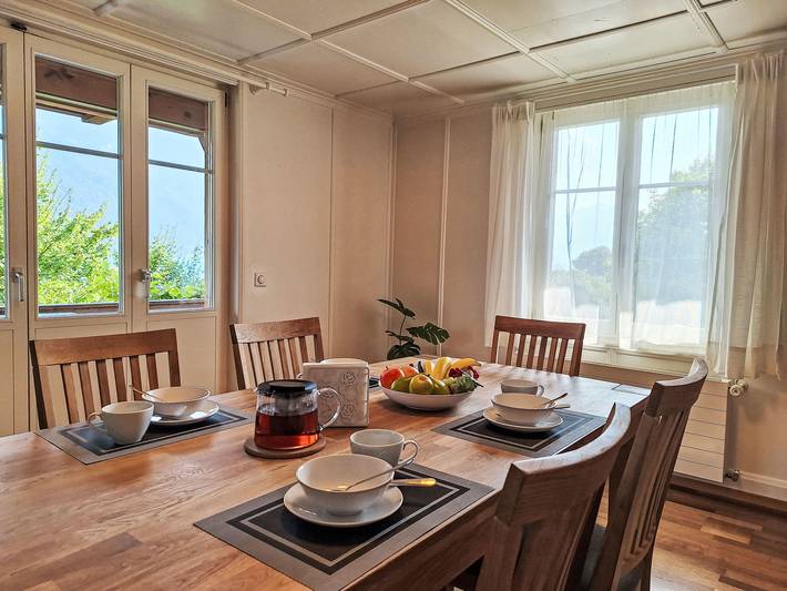 Ferienhaus für 4 Personen, mit Balkon und Ausblick sowie Seeblick im Berner Oberland - 4