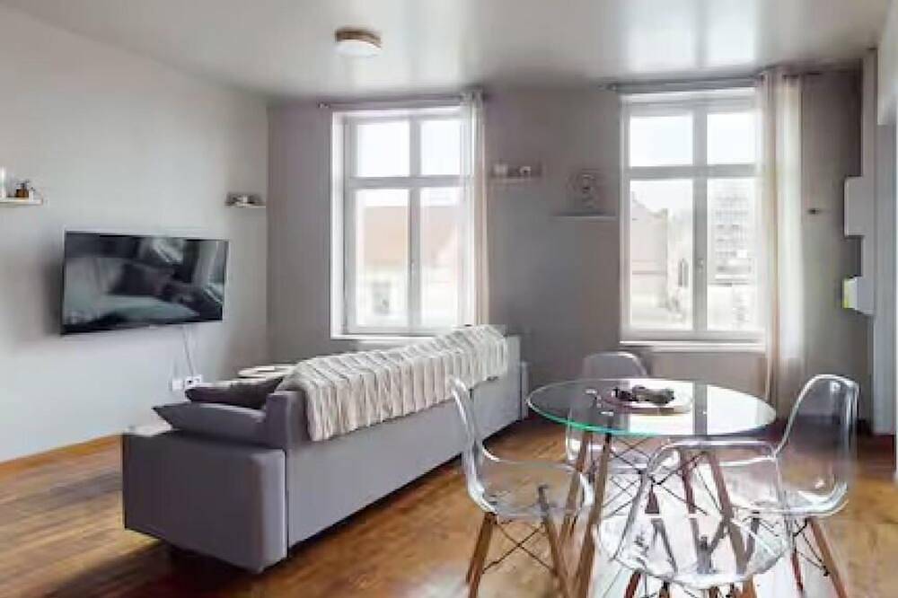 Entire apartment, Le Nid Cosy -T2- Secure parking in Saint-Omer, Saint-Omer region