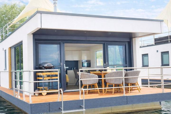 Ferienhaus für 4 Personen, mit Terrasse und Seeblick sowie Ausblick in Vetschau - 2