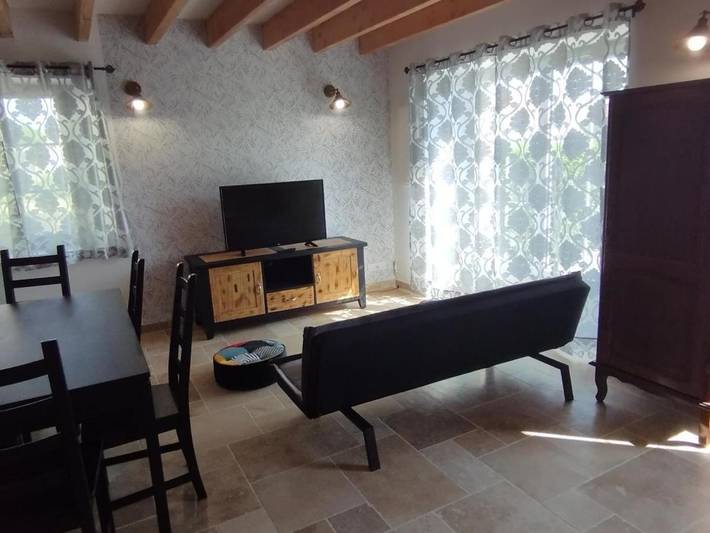 Location de vacances pour 7 personnes, avec jardin à Bournand - 4