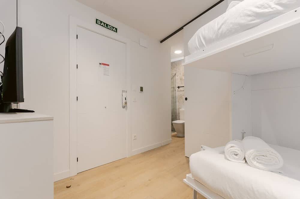 Ganze Wohnung, Txapitela Rooms - Perfect for 2 in Pamplona, Navarra Provinz
