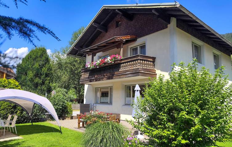 Ferienhaus für 12 Personen, mit Terrasse und Garten in Kleinarl