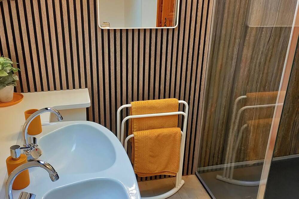 Chambre D'hôtes Référence® Images - Domaine du Mas Naut  (piscine-spa-massage) in Conques-en-Rouergue, Aveyron