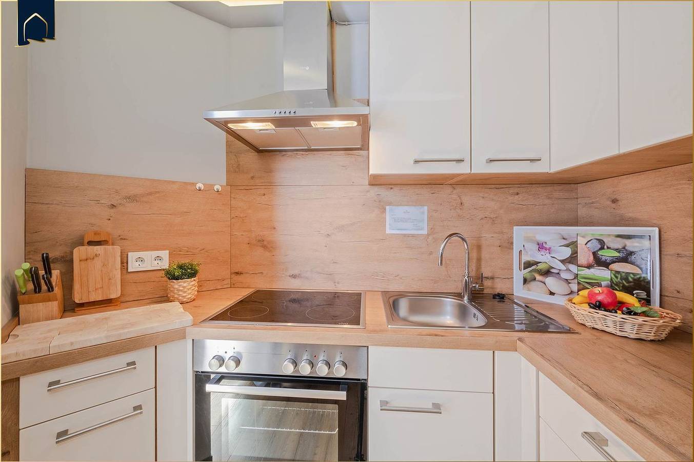 Ganze Wohnung, Stilvolle Ferienwohnung in Ahlbeck direkt am Strand mit Terrasse in Drei Kaiserbäder, Ahlbeck